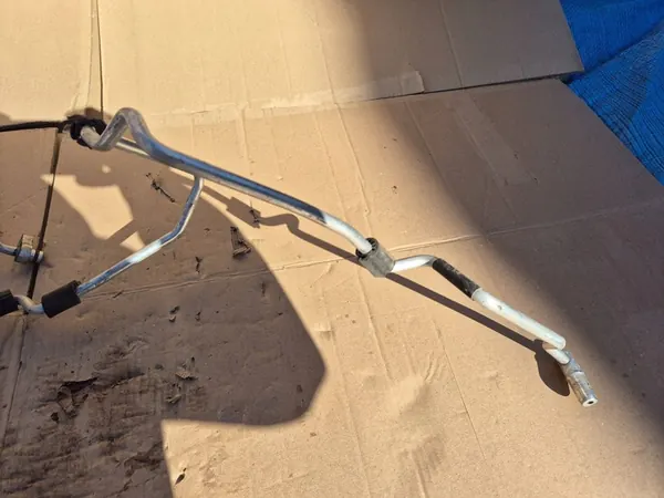 AUDI A4 B8 2.0 TDI AVANT ilmastointiputkisarja 8T0260710F image 2