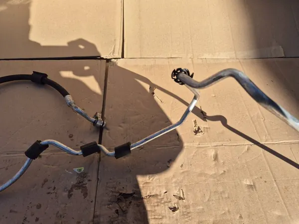 AUDI A4 B8 2.0 TDI AVANT ilmastointiputkisarja 8T0260710F image 3