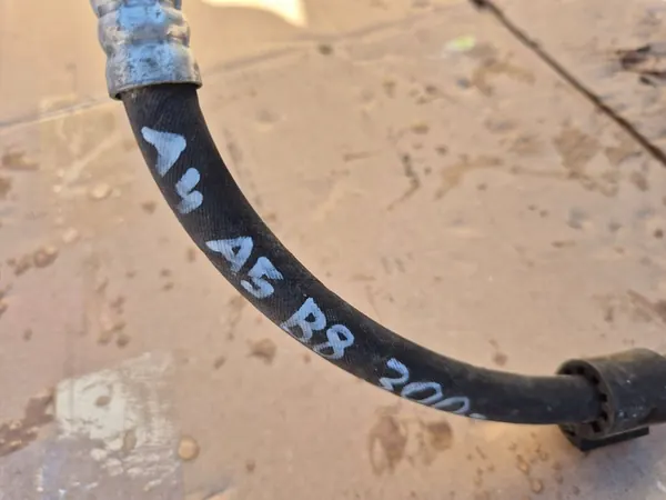 AUDI A4 B8 2.0 TDI AVANT ilmastointiputkisarja 8T0260710F image 5