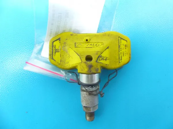 Renkaiden paineanturi Cadillac SRX 03-09 OEM 25774007 image 2