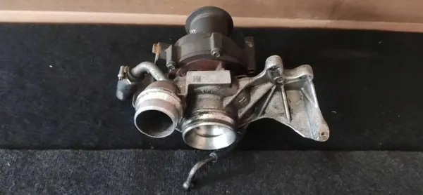 Turbo usado OEM 11092800247 para BMW 5 F10 image 5