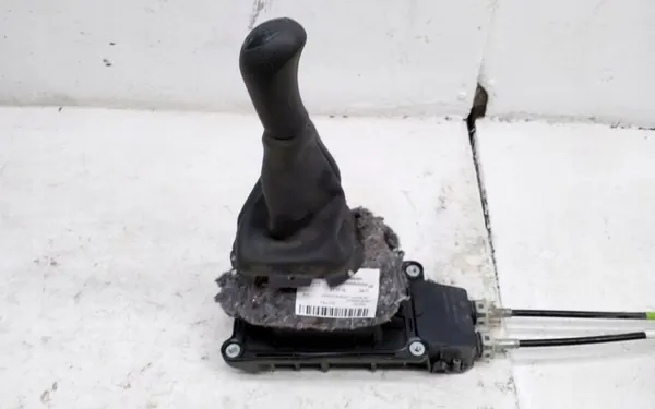 Dacia Dokker 2017 Gear Shift Lever / Upper image 3