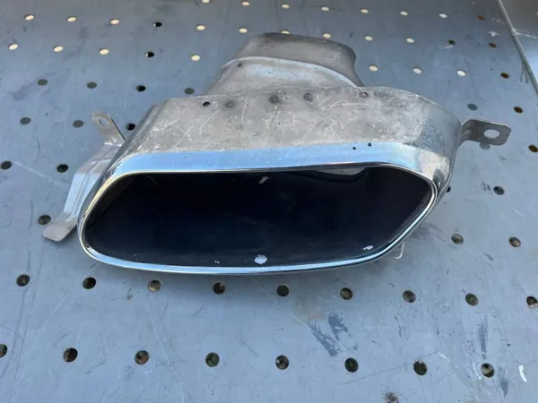 Volvo OE 31425211 Terminal escape - Usado image 2