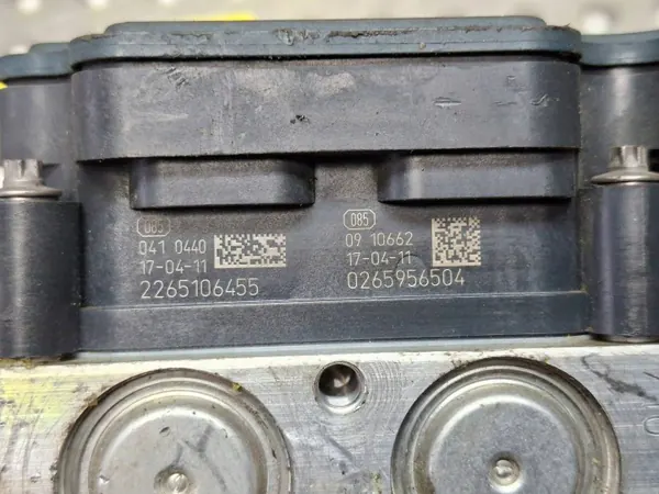 Pompe ABS OEM S25154856 pour Toyota Verso 2009- image 6