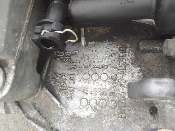 Boîte de vitesses VW d'occasion - Pièce OEM Volkswagen image 5