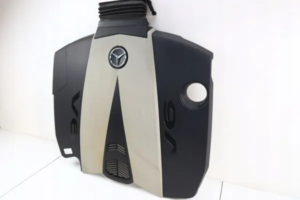 Mercedes Moottorikansi OEM 6420104367 W204/W207 image 3