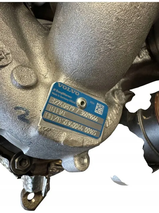 Turbo Volvo XC60 II Crossover image 7