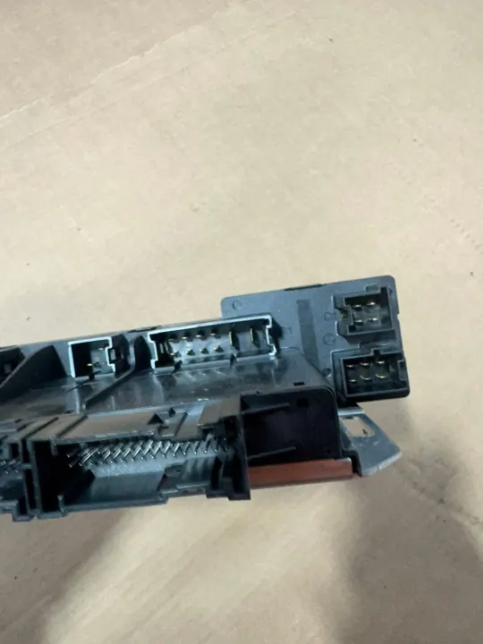 Módulo SAM Mercedes OEM A2305450932 para SL R230 image 4