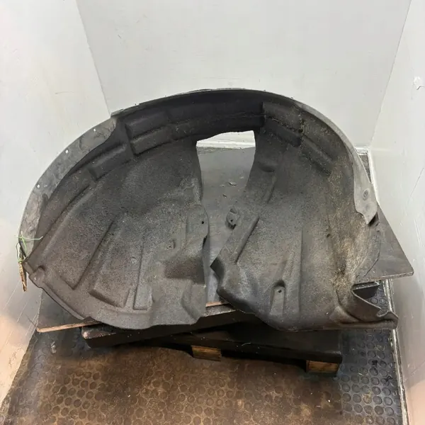 Volvo V60 fram vänster stänkskärm OEM 30744863 image 2