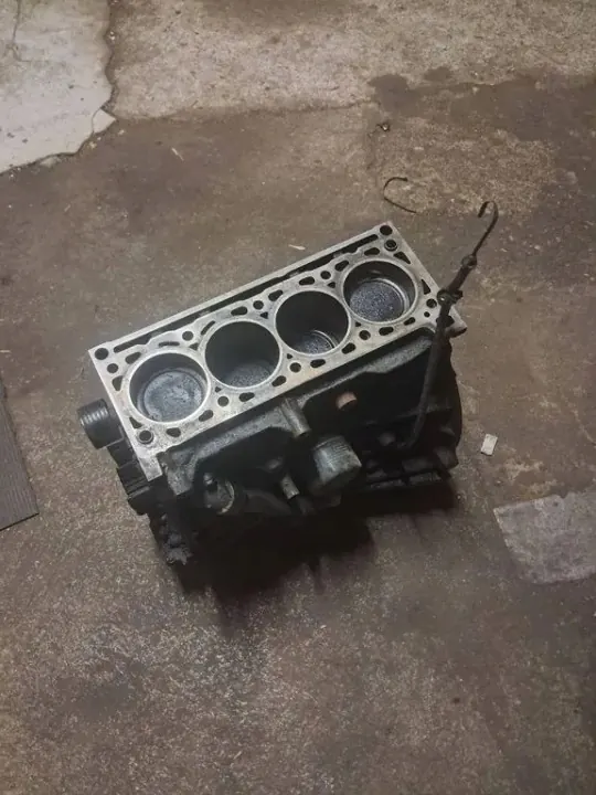 Motorblock OEM 219787 für Renault Trafic II 2.0L image 2