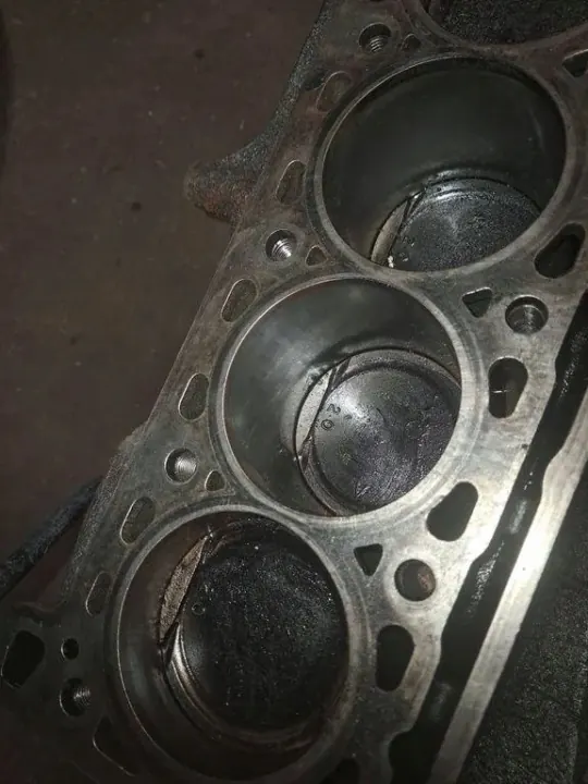 Motorblock OEM 219787 für Renault Trafic II 2.0L image 3