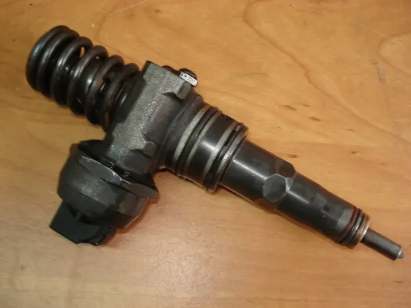 Injetor VW Audi Skoda Seat 1.9 TDI 038130073AH image 5