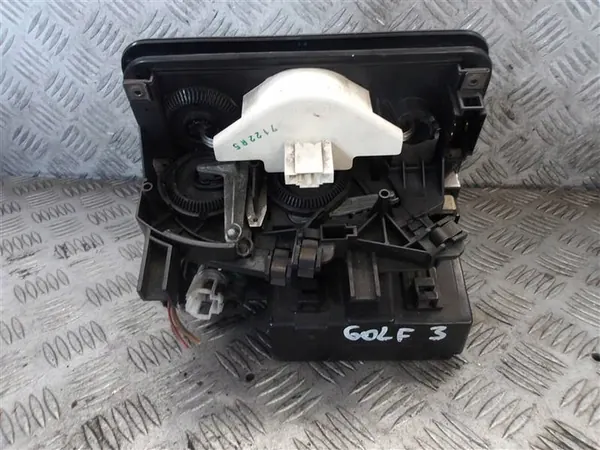 AC-ohjauspaneeli VW Golf III image 3