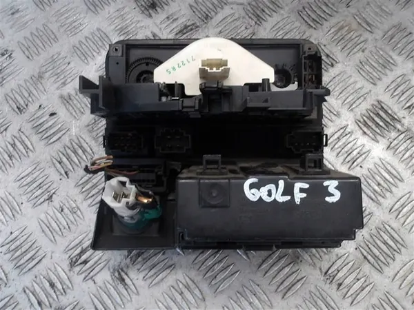 AC-ohjauspaneeli VW Golf III image 5