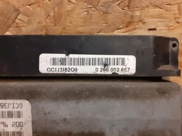 Module de commande boîte Peugeot 607 OEM 0260002667 image 7