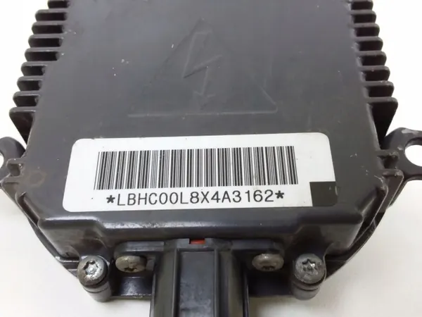 Honda Xenon Ballast OEM LBHC00L8X4A3162 - Gebruikt image 4