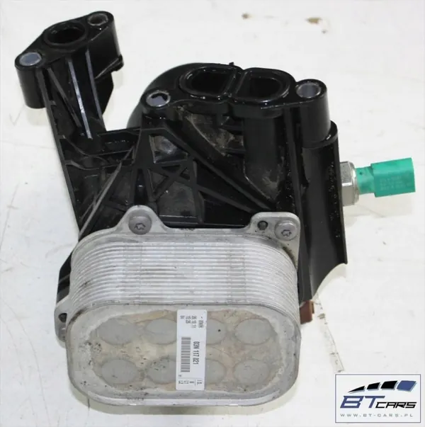 Refrigerador de aceite usado OEM 03N117021 VW SKODA image 3