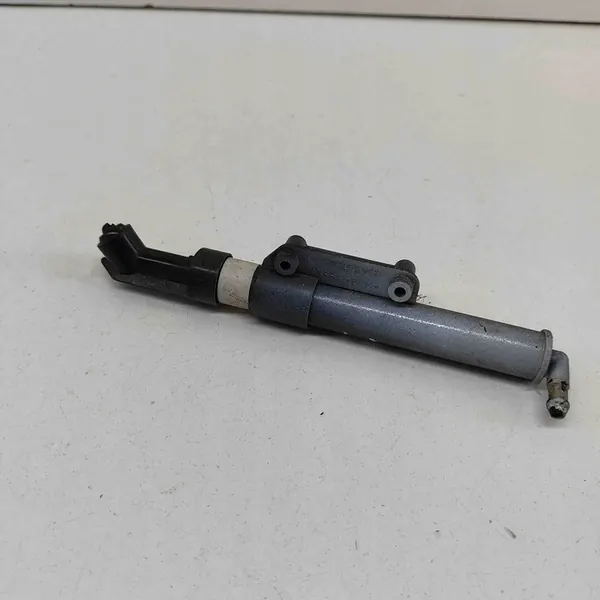 Volvo XC60 2014 Front Headlight Washer Nozzle image 3