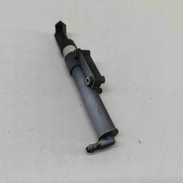 Volvo XC60 2014 Front Headlight Washer Nozzle image 4