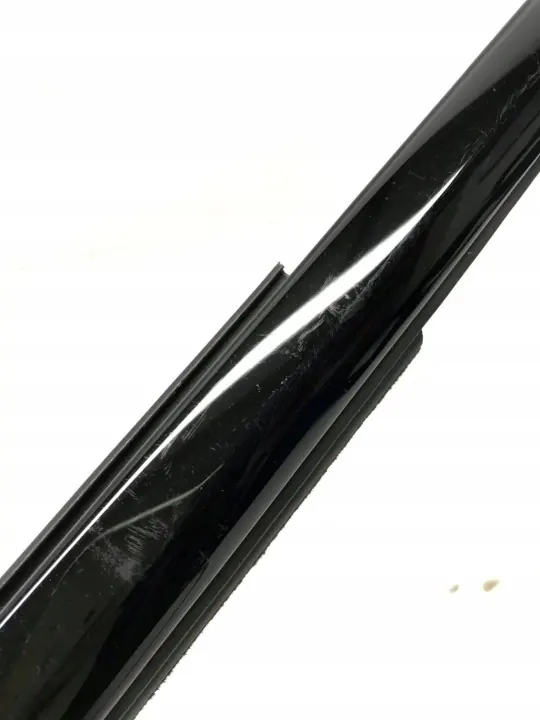 Junta ventana trasera lado derecho OEM 31845555 Volvo XC90 image 4
