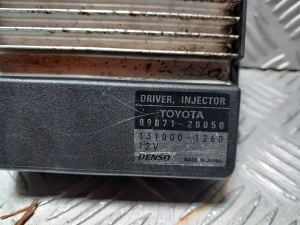 Toyota OE 89871-20050 Controlador Inyector Usado image 4