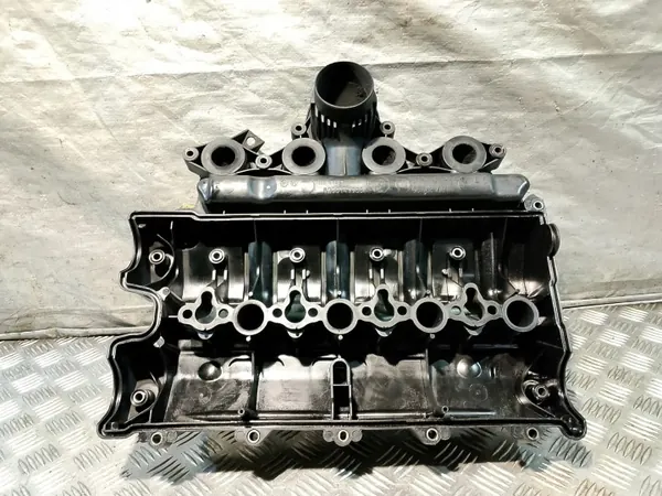 Couvercle de soupape Renault OEM 8200149903 Espace IV 2.2 DCI image 6