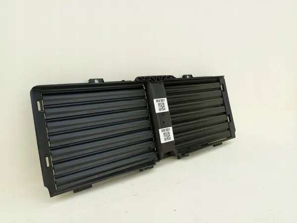 OEM A1675000602 Ilmastointiristikko Mercedes GLE W167:lle image 3