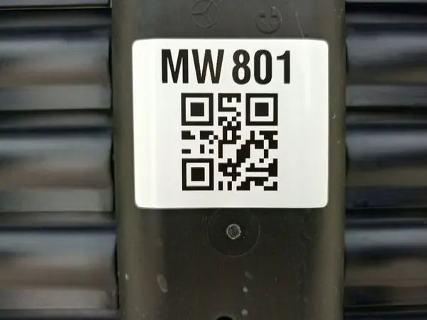 OEM A1675000602 Ilmastointiristikko Mercedes GLE W167:lle image 9