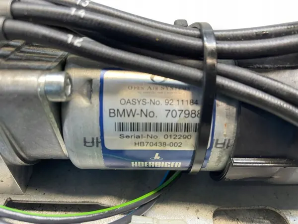 Pompe de toit Mini Cooper R50 OEM 7079880 - Occasion image 8
