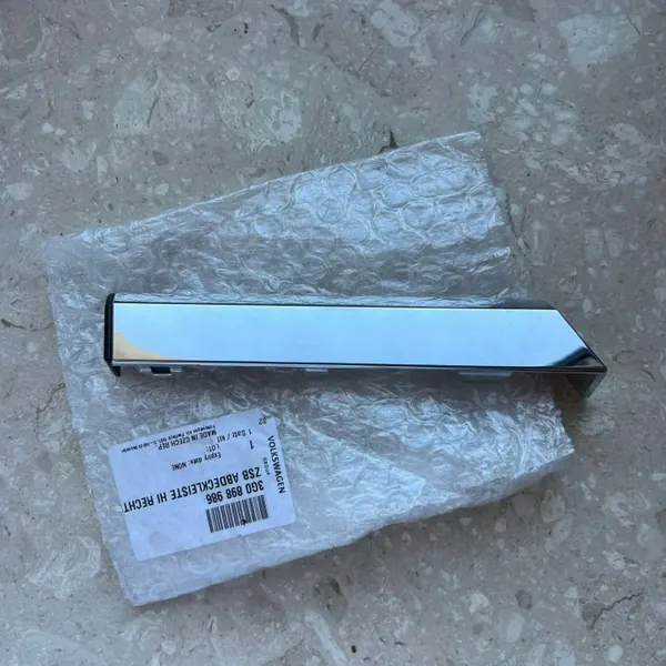 VW Passat B8 Garniture de seuil arrière droit OEM 3G0898986 image 2