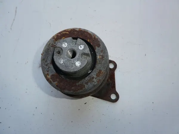 Soporte de motor VW T5 TDI 7H0199256F image 2