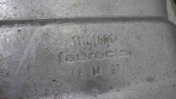 Mercedes-Benz OE A2044911801 Gebruikte Uitlaatdemper image 7