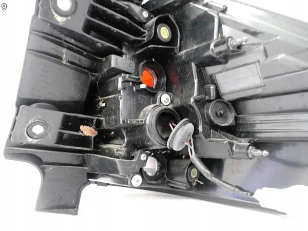 Lámpara LED trasera izquierda Nissan X-Trail III T32 Europa image 10