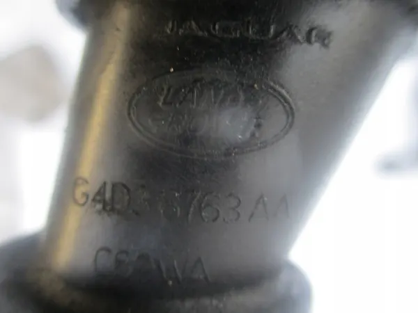 Bouchon de remplissage huile OEM G4D36763AA Jaguar Land Rover image 3