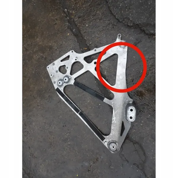 OEM 9504172 BMW M3 G80 Jäykiste - Käytetty image 2