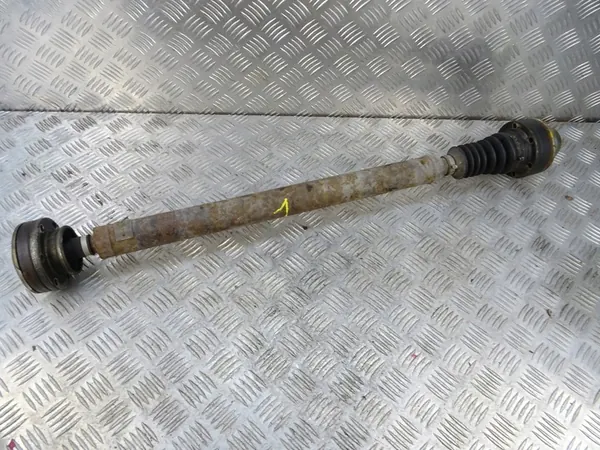 Arbre de transmission Jeep Cherokee (KJ) 2.8 CRD 4x4 Automatique - Avant image 1