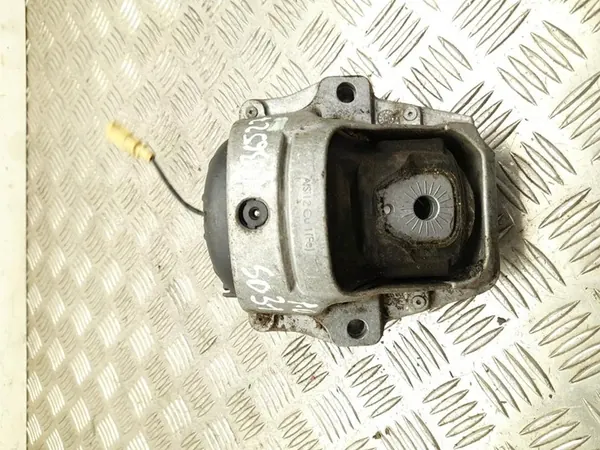 Soporte de Motor Porsche MACAN 2021 Derecho Frontal 8R0199381AQ image 2