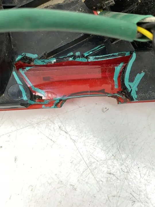 Feu de pare-chocs arrière gauche OEM 8390137101 - SsangYong image 9