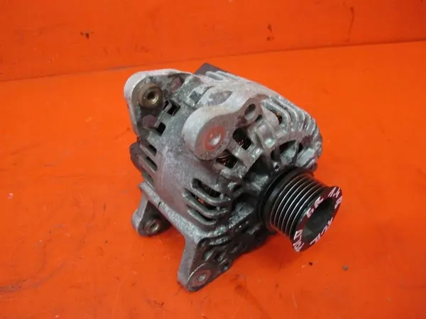 VW Polo V 1.4 16V Vaihtovirtageneraattori 036903024H image 4