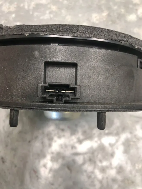 Käytetty etuoven kaiutin OEM 8R0035415C Audi Q5 image 3