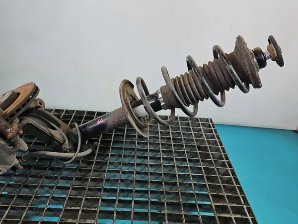 Amortiguador Delantero Derecho OEM 48510-0H070 Toyota Aygo image 2