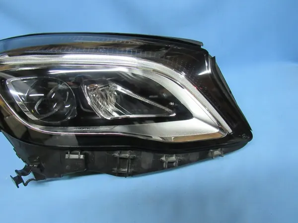 Rechter Koplamp Mercedes GLA W156 Lift Full LED image 3