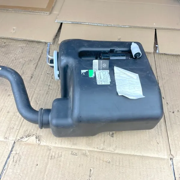 Réservoir lave-glace OEM A447869020 pour Mercedes Vito Viano image 4