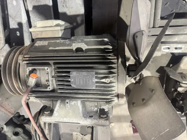 Sähkömoottori LS132MT 11KW Carrier Jäähdytysyksikköön image 2