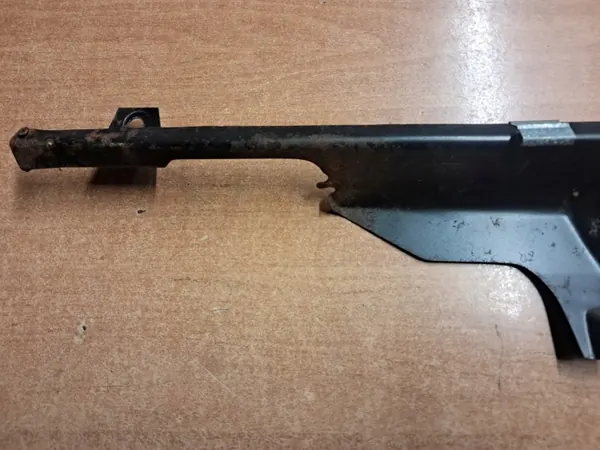 OEM 1236910108 Takaikkunan Kanavansuojus Vasen Mercedes W123 image 3