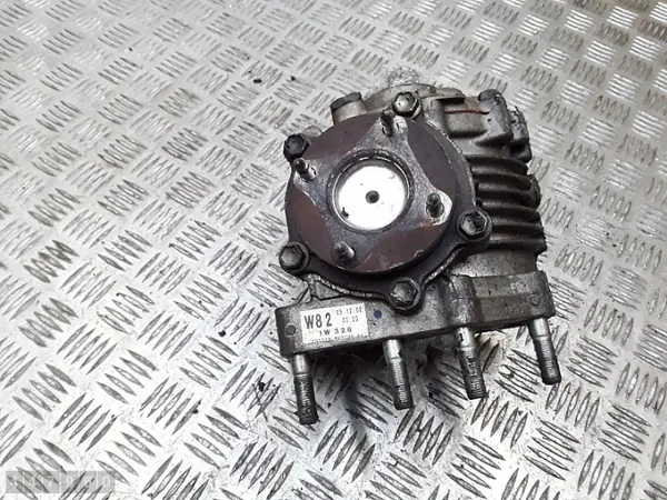Toyotan jakolaatikko OEM w82 1w 326 RAV4 2006 image 5
