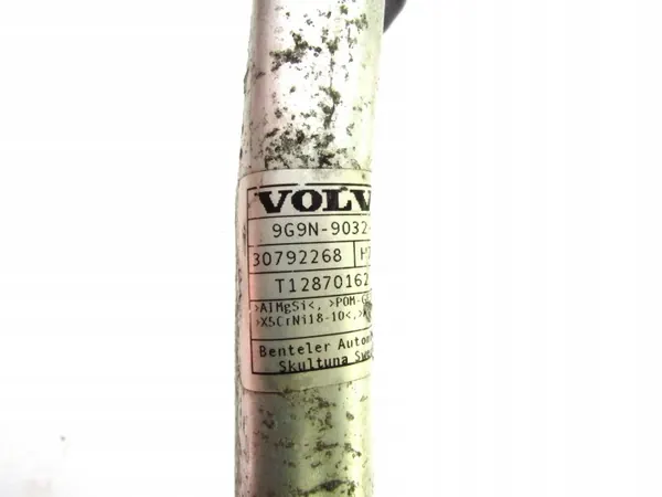 Volvo S60 bränsleintag OEM 9G9N9032BB 2010-2018 image 5
