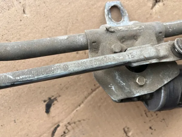 OEM 1J0955326A vindrutetorkarmekanism för VW Bora 1998-2005 image 3