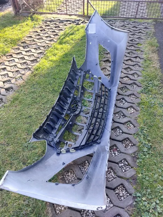 HYUNDAI I30 Grill 86351-A6000 image 10