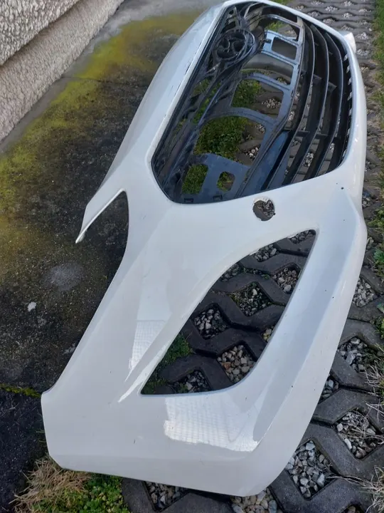 HYUNDAI I30 Grill 86351-A6000 image 9